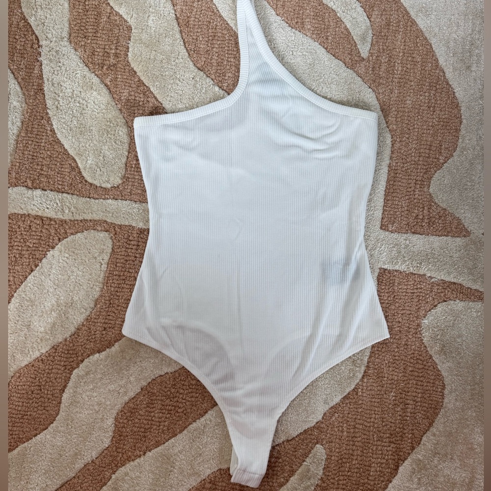 White Ribbed One-Shoulder Tank Bodysuit (Size XS)